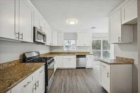 5126 Higgins Street Houston TX 77033