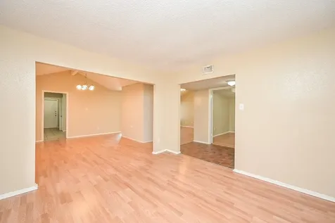 4218 Bridledon Lane Houston TX 77014