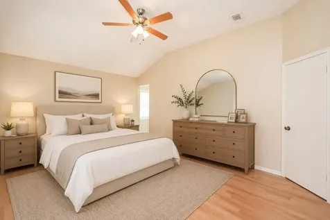 4218 Bridledon Lane Houston TX 77014