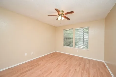 4218 Bridledon Lane Houston TX 77014