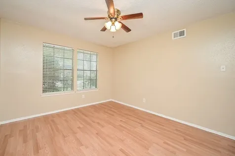 4218 Bridledon Lane Houston TX 77014
