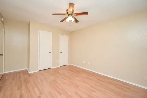 4218 Bridledon Lane Houston TX 77014