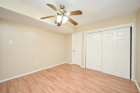 4218 Bridledon Lane Houston TX 77014