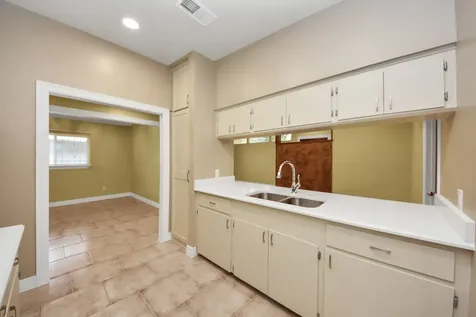 5326 Heatherbrook Drive Houston TX 77045