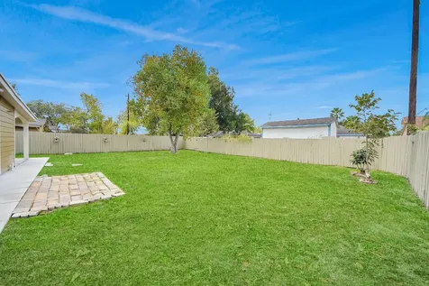 5326 Heatherbrook Drive Houston TX 77045