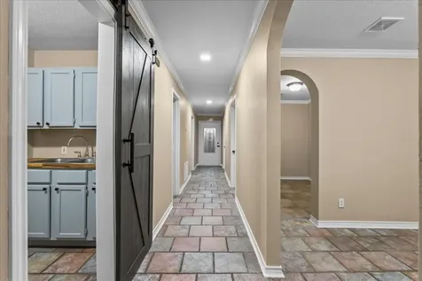 114 Grand Avenue Bacliff TX 77518