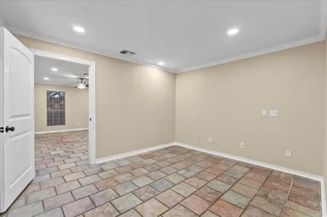 114 Grand Avenue Bacliff TX 77518