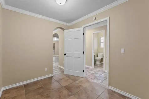 114 Grand Avenue Bacliff TX 77518