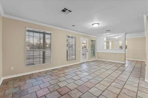 114 Grand Avenue Bacliff TX 77518