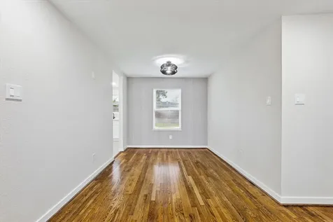 6731 London Street Houston TX 77021