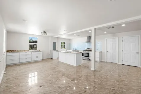 1903 Pinewoods Way Spring TX 77386