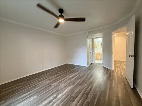 3045 Walnut Bend Lane 11 Houston TX 77042