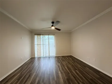 3045 Walnut Bend Lane 11 Houston TX 77042