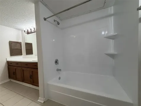 3045 Walnut Bend Lane 11 Houston TX 77042