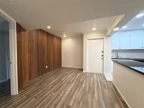 3045 Walnut Bend Lane 11 Houston TX 77042