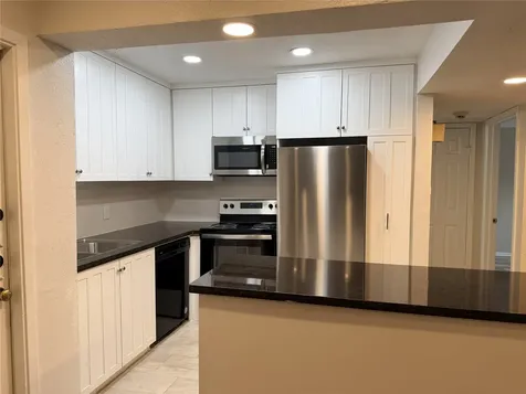3045 Walnut Bend Lane 11 Houston TX 77042