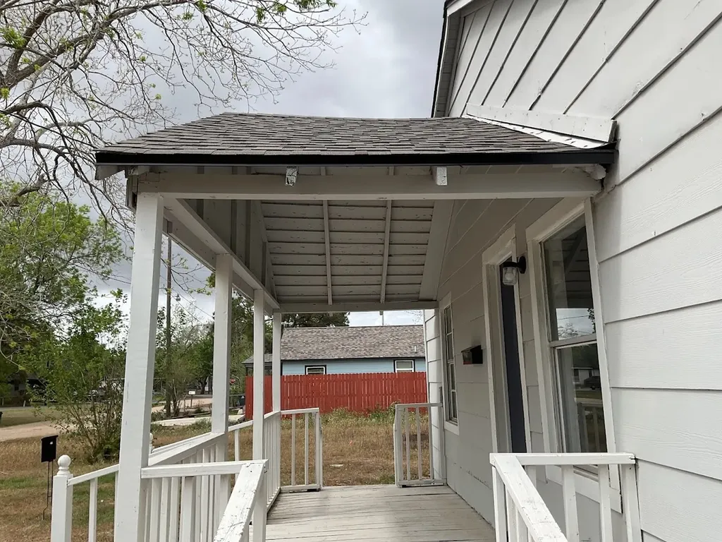1004 Harlem Street El Campo TX 77437