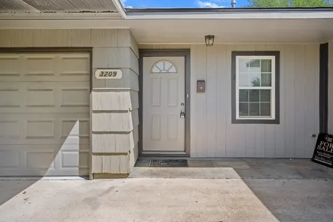 3209 Chestershire Drive Pasadena TX 77503