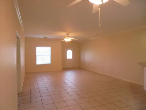 15682 Highway 105 Cleveland TX 77327