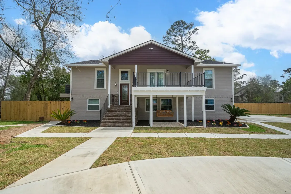 4509 Country Club Drive Dickinson TX 77539