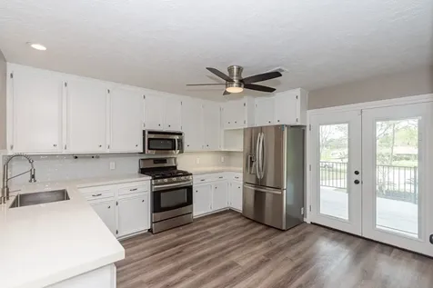 4509 Country Club Drive Dickinson TX 77539