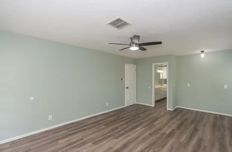 4509 Country Club Drive Dickinson TX 77539