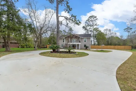4509 Country Club Drive Dickinson TX 77539