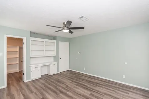4509 Country Club Drive Dickinson TX 77539