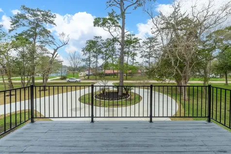 4509 Country Club Drive Dickinson TX 77539