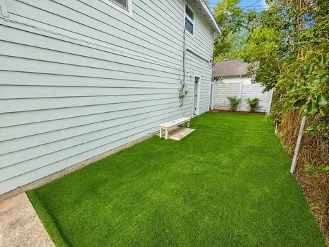 2215 46th Street Galveston TX 77551