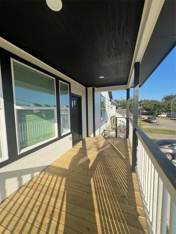 226 S Y Street La Porte TX 77571