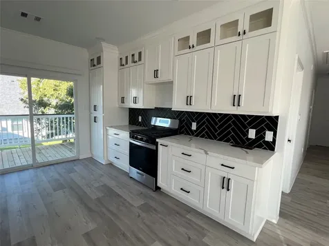 226 S Y Street La Porte TX 77571