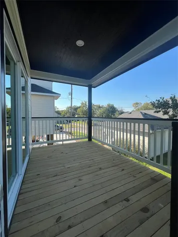 226 S Y Street La Porte TX 77571