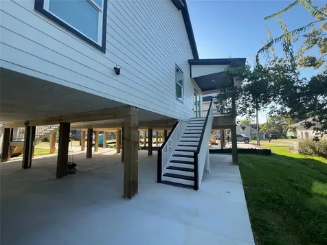 226 S Y Street La Porte TX 77571