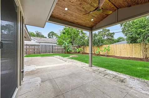 9522 Winsome Lane Houston TX 77063
