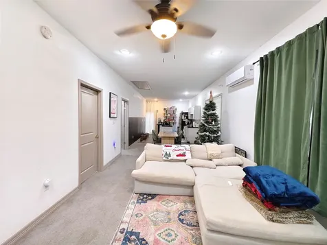 1217 Campbell Street Houston TX 77009
