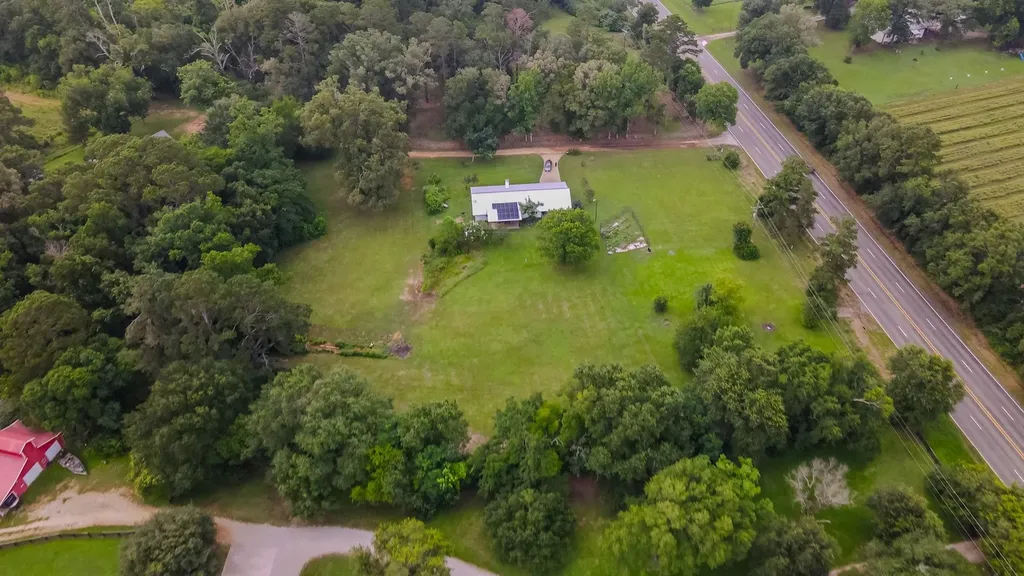 215 Pr 301 Center TX 75935