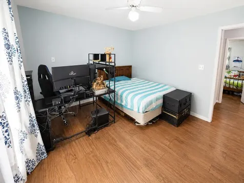 215 Pr 301 Center TX 75935