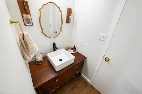 215 Pr 301 Center TX 75935