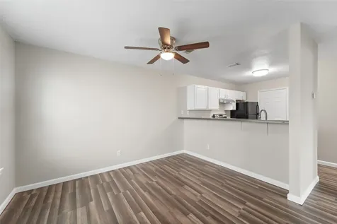 512 Hollyhock Streets 23 Prairie View TX 77484