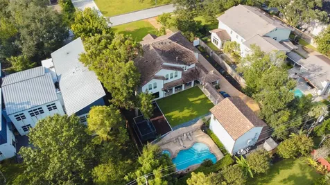 5410 Valerie Street Bellaire TX 77401