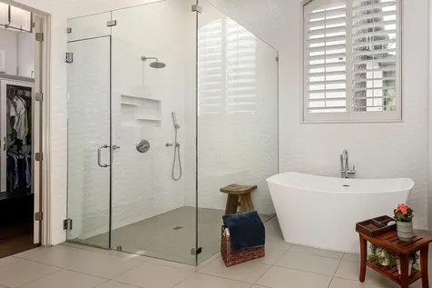 10 Kingscote Way The Woodlands TX 77382