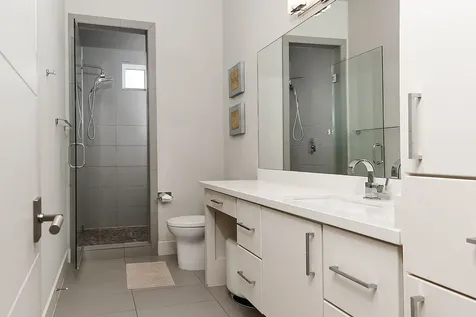 10 Kingscote Way The Woodlands TX 77382