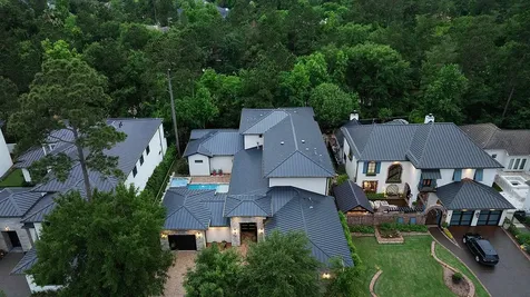 10 Kingscote Way The Woodlands TX 77382