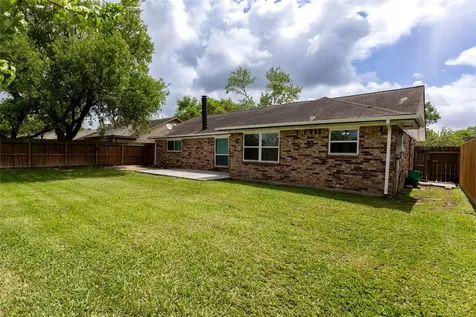4326 Townes Forest Road Friendswood TX 77546