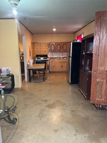 725 Swigert Avenue Kerrville TX 78028