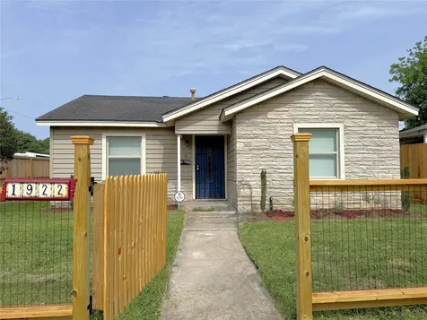 1922 Tabor Street Houston TX 77009