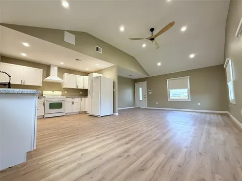 1922 Tabor Street Houston TX 77009
