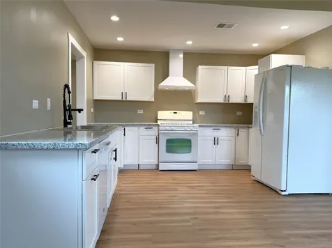 1922 Tabor Street Houston TX 77009