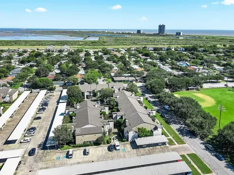 7065 N Holiday Drive Galveston TX 77550